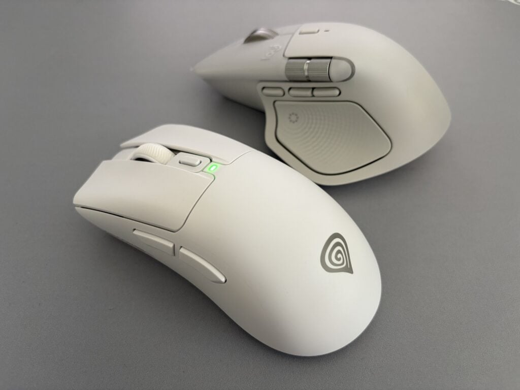 genesis zircon 880 pro na tle myszki logitech mx4